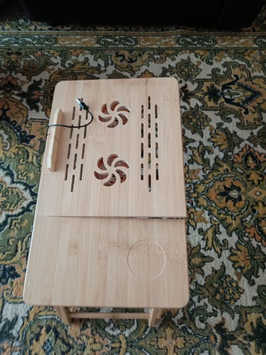 Столик подставка для ноутбука