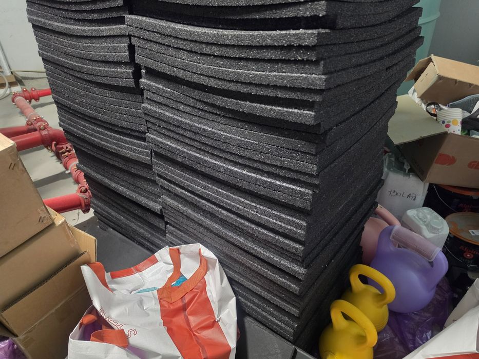 Pardoseala cauciuc fitness 2,2 cm, 50/50 cm / Minge fitness 55 cm