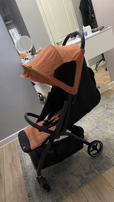 Продам детскую коляску.