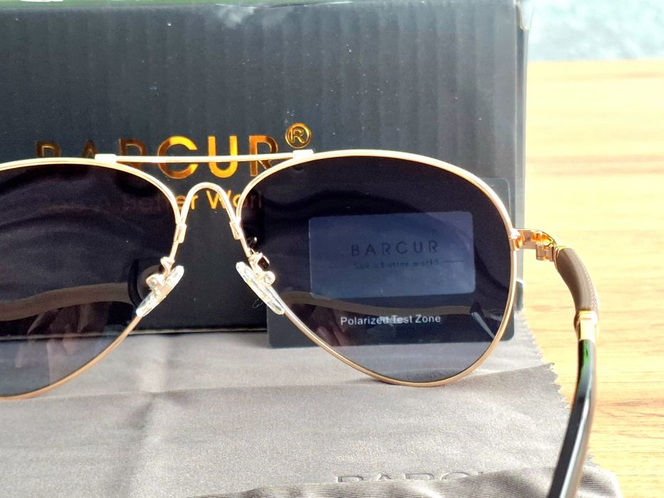 Оригинални слънчеви очила BARCUR