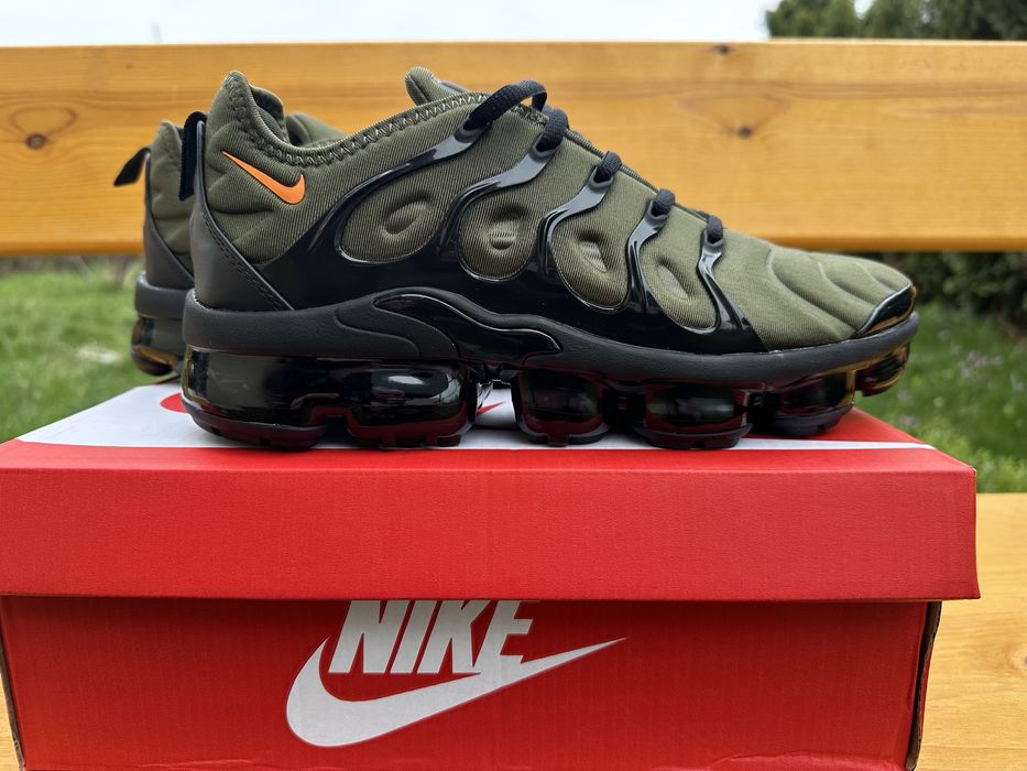 Обувки Nike Air VAPORMAX Plus