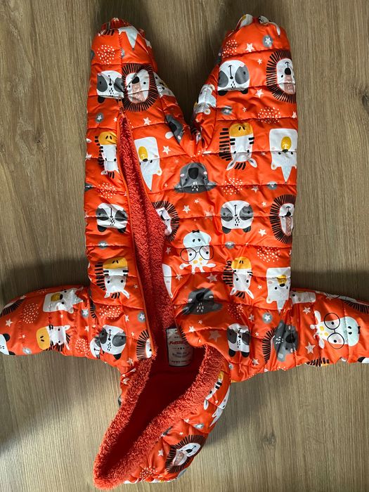 Бебешки зимен космонавт