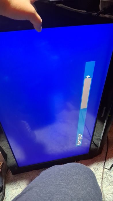 Продам 2 телевизора самсунг и панасоник