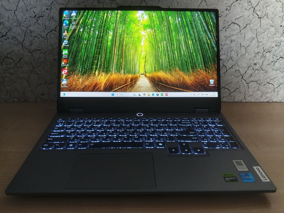 LENOVO LOQ 15,6" IPS 144Hz/CORE i5-12450HX/16GB DDR5/512GB/RTX3050 6GB