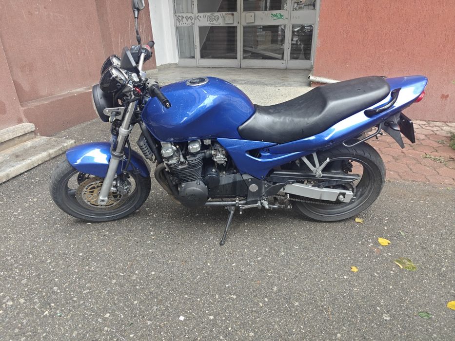 Kawasaki ZR750 - 6500lei Negociabil