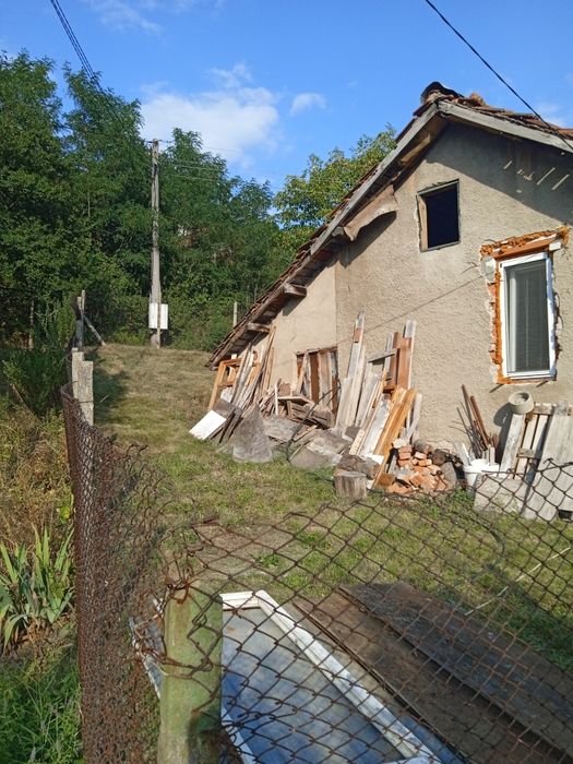 Продава се Къща в с. Дреново, Област София-област - 30 кв.м за 714 €/кв.м - Снимка #2