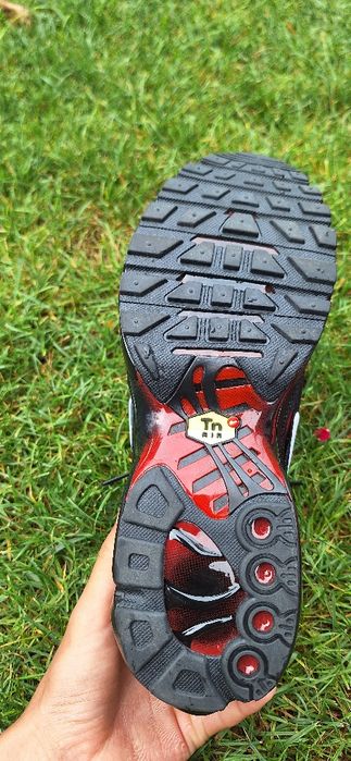 Nike tn 1st genetation red crimson