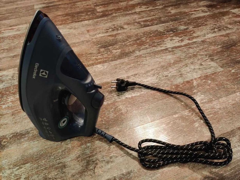 Ютия Electrolux Refine 600 - 2500W