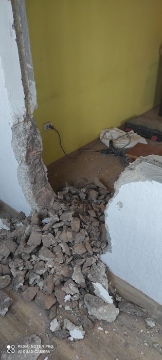 Изхвърляне на строителни и битови отпадъци