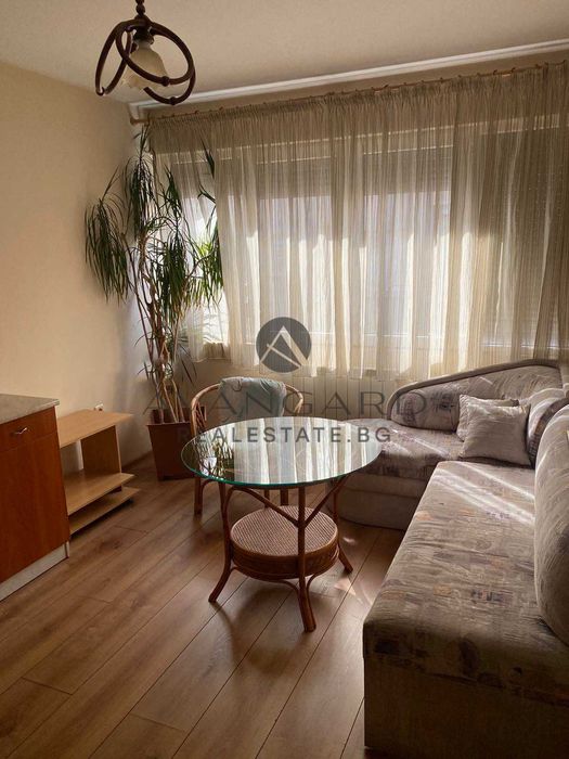 Продава се Четиристаен апартамент в Пловдив, Тракия - 156 кв.м за 2652 €/кв.м - Снимка #2
