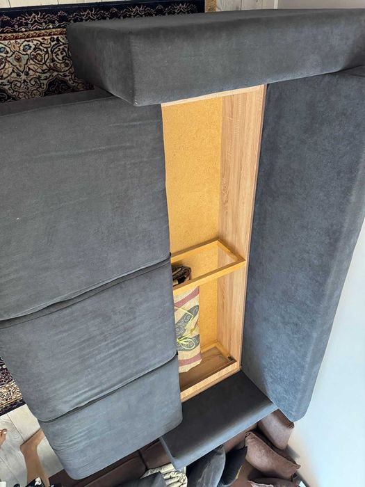 Продаю диван в хорошем состоянии