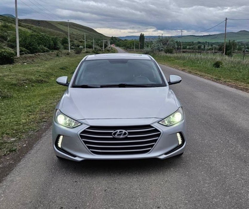Hyundai elantra 2017