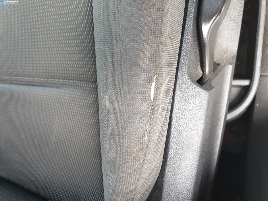 Scaun Textil Dreapta Manual cu Uzura Ford Kuga 1 2008 - 2013 [K6556] [K6557]