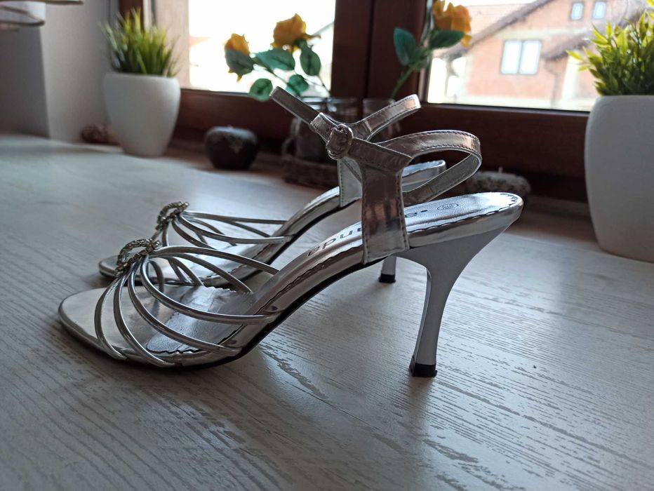 Sandale argintii ocazie
