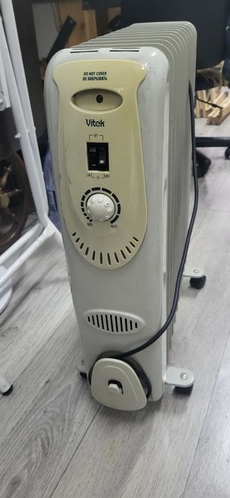 Обогреватель Vitek VT-1703 W