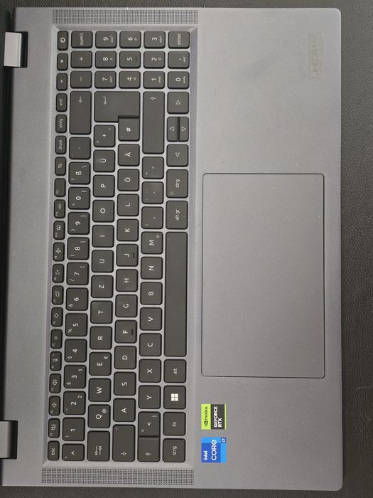 Acer TravelMate P416 – Performanță Premium | i7 Gen 13 | 32GB RAM | RTX 2050 | Baterie 95%