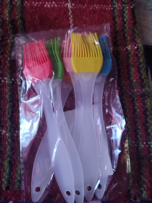 Продам гелевые кисточки