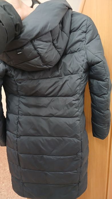 Продам куртку женскую