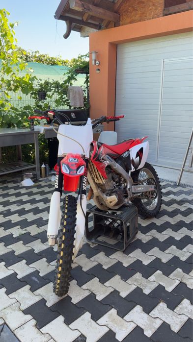Honda crf250r.