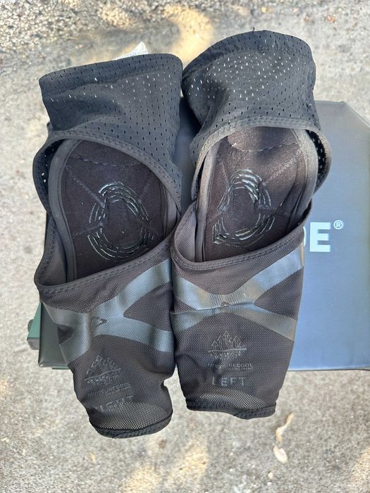 Налакътници Leatt elbow guard contour - L/XL