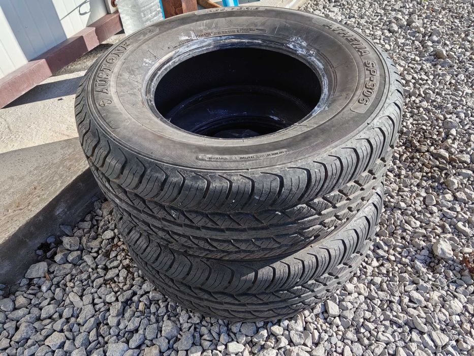 Гуми 4х4 255/70/16