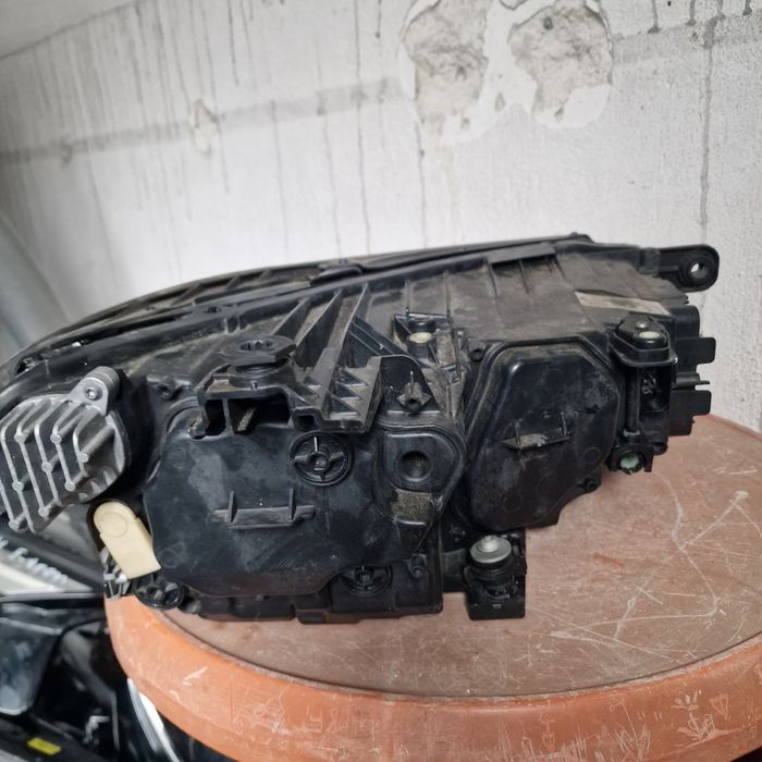 VW passat B8 F.L. Matrix IQ-light 2022 ляв фар