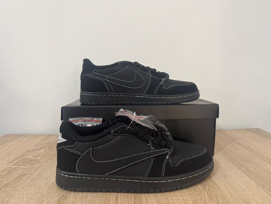 Adidasi nike negri