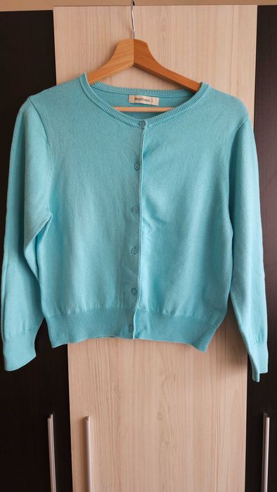 Дамски блузи по 4 евро