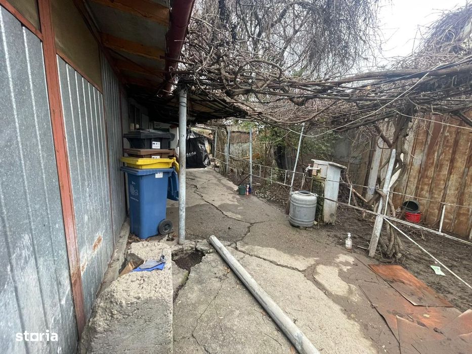 Baicului | Teren cu casa demolabila