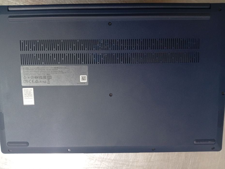 Vând leptop preț 700 lei