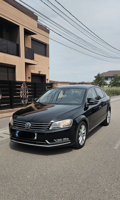 VOLKSWAGEN Passat 2012