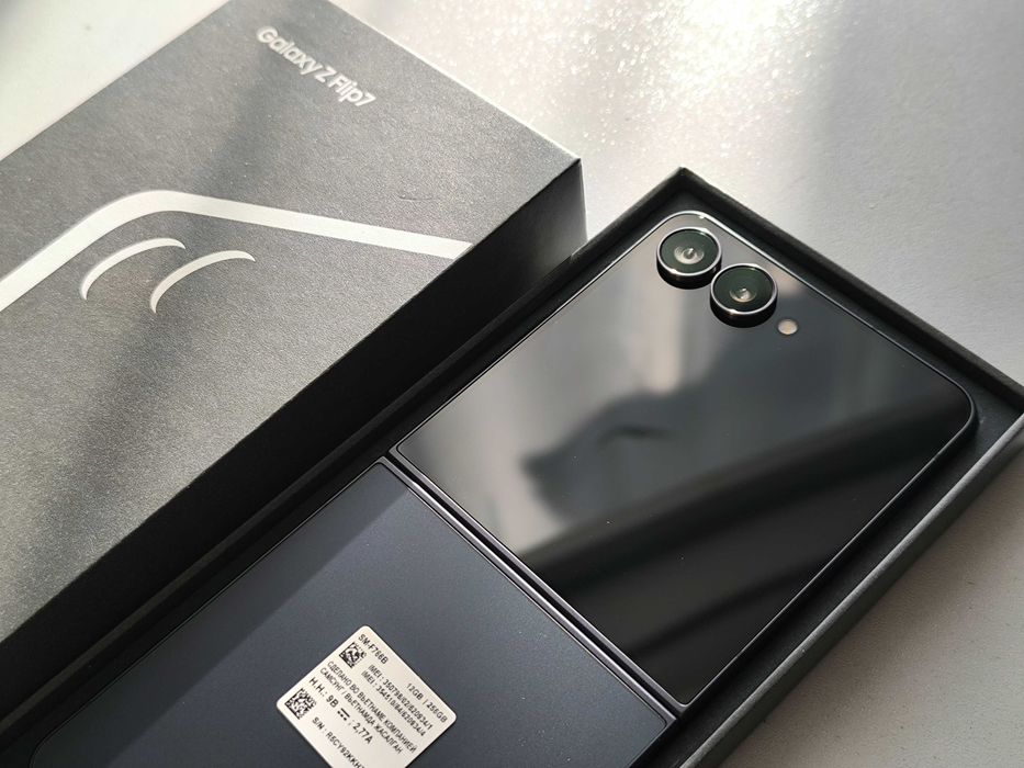 Samsung Z Flip 7 (12/256)