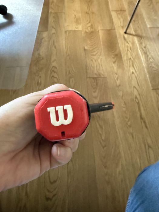 Wilson Burn 26S v2.0 – детска/юношеска тенис ракета + оригинален калъф