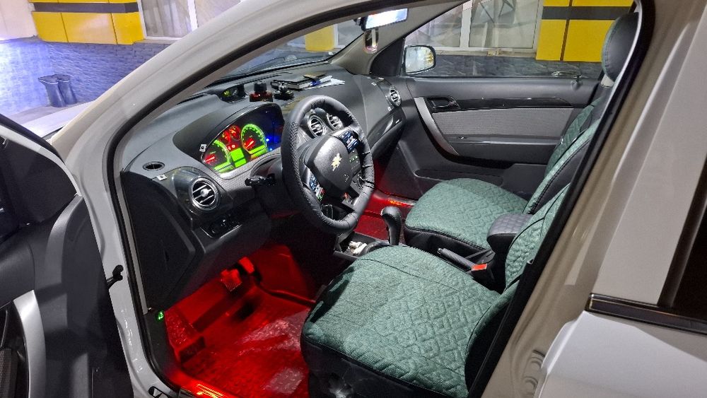 Naxia 3 sotiladi. Holati zoʻr