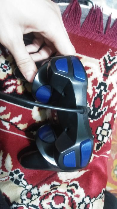 Джойстик Thrustmaster