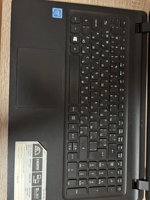 Продавам лаптоп Acer