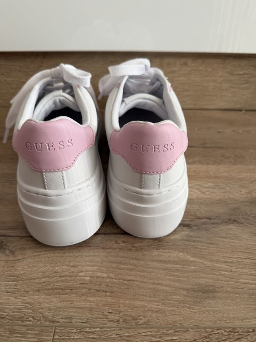 Кецове (сникърси) Guess 37 номер