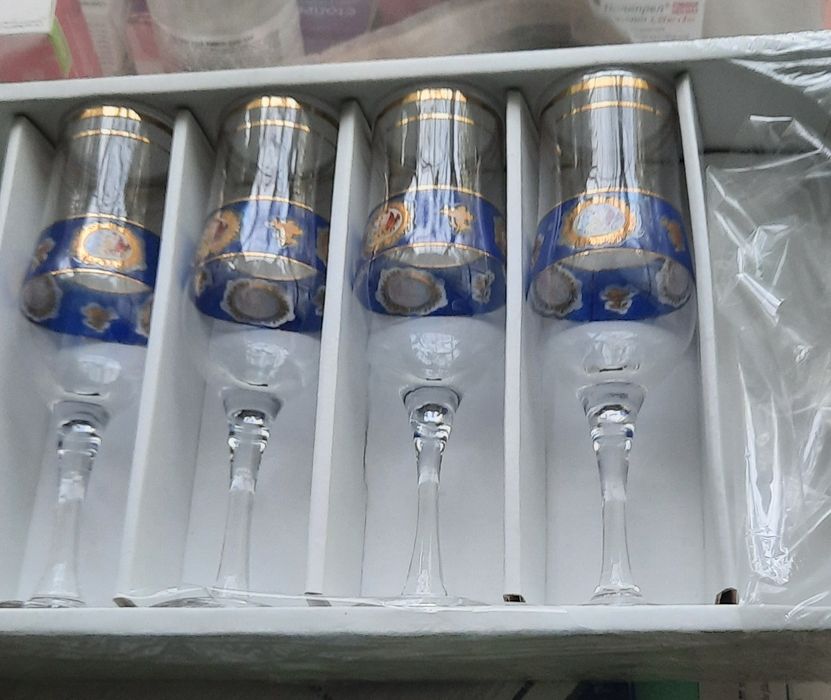 Посуда разная дёшево.