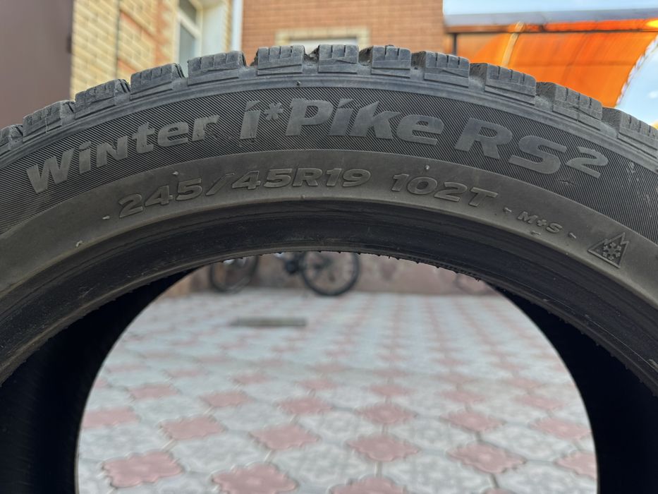 Продам 4 балона 245/45/R19