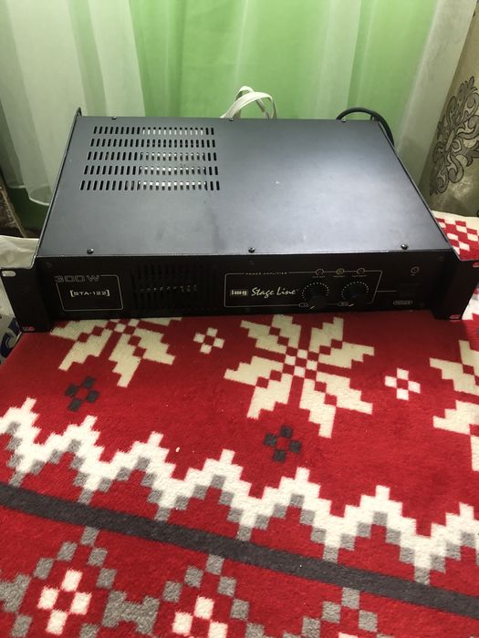 Vând,schimb un mixer yamaha si o putere