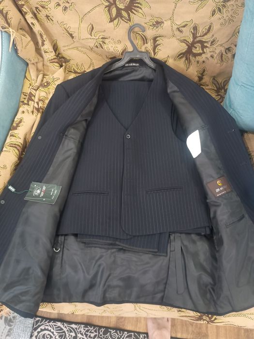 Пиджак тройка...