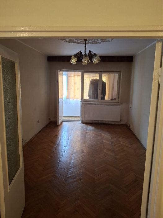 Apartament 3 camere decomandat