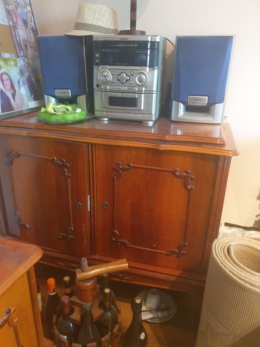 Vand mobila din cires