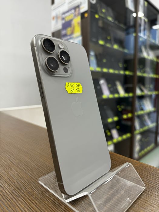 iPhone 15 Pro Max / 256GB / 88% / Impecabil / Garantie 12 luni