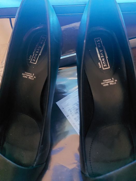 Pantofi piele deosebiți!