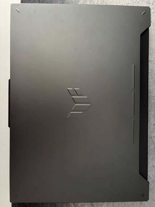 Laptop gaming ASUS TUF Gaming A15 – Ryzen 5 7535HS, RTX 4060 8 GB, 16 GB DDR5, 144 Hz