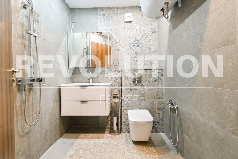 Дава се под наем Тристаен апартамент в София, Дружба 2 - 150 кв.м за 1196.97 € - Снимка #9