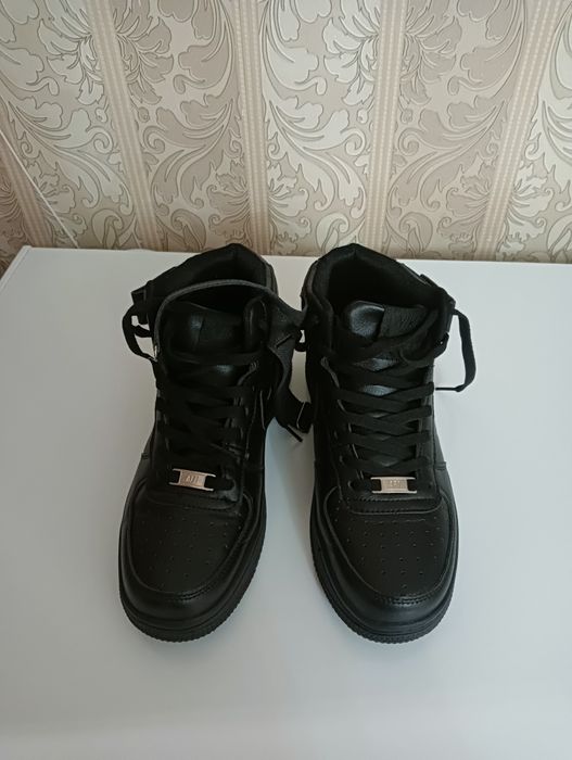 Aor force 1 mid black