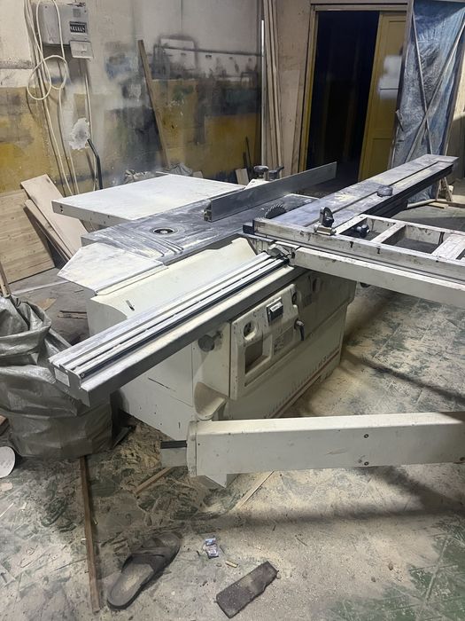 Форматно раскроечный станок по дереву