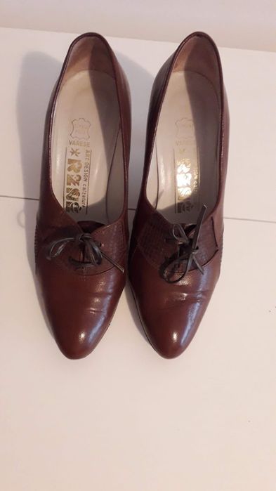 Eleganti si feminini. Pantofi din piele maro. Mărimea 37